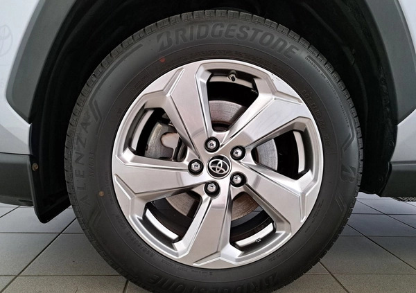 Toyota RAV4 cena 149900 przebieg: 42304, rok produkcji 2019 z Ińsko małe 466